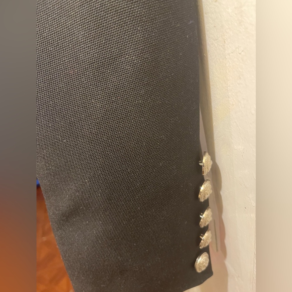 Blazer - Picture 3 of 5